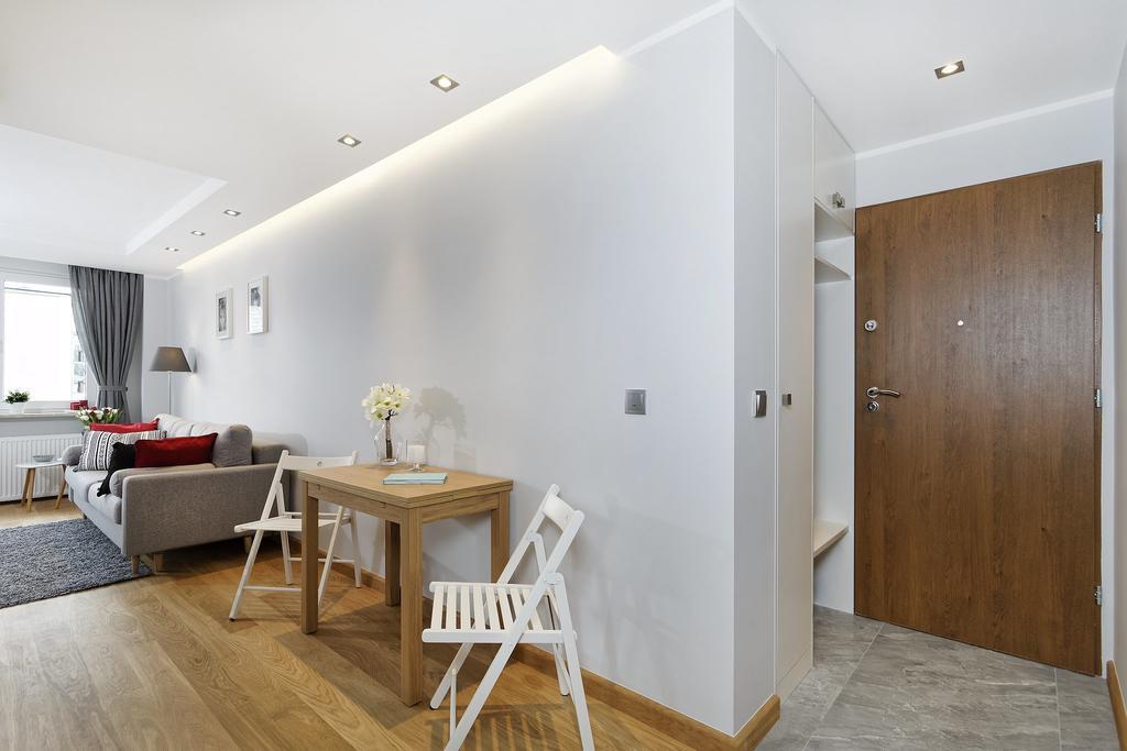 Apartment Powisle Solec Варшава Екстер'єр фото